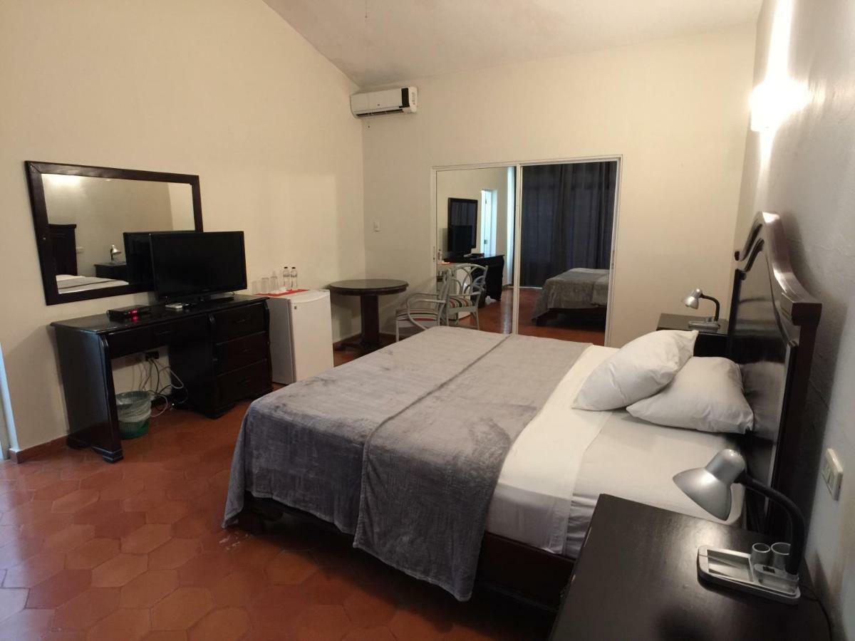 Hotel Alicia Beach Sosúa Buitenkant foto